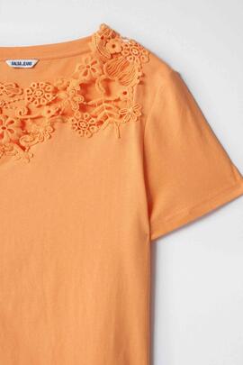 CAMISETA LACE DETAIL NARANJA CON ENCAJE