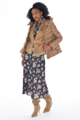 CHAQUETA PLUMAS DE MUJER CON CAPUCHA CAMEL