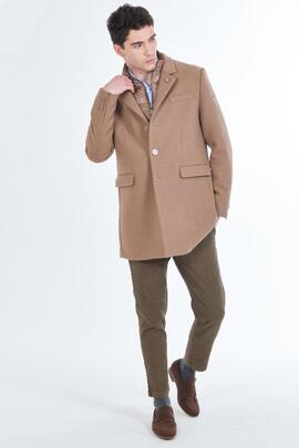 ABRIGO DE HOMBRE CON EFECTO CHALECO CAMEL