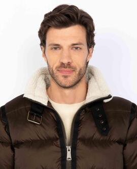 CHAQUETA SHERPA IDAK BROWN