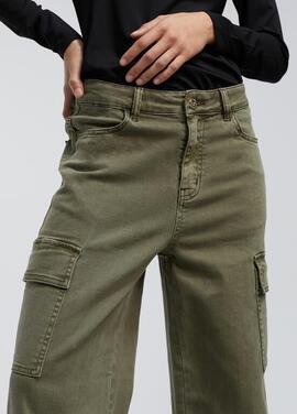 PANTALÓN BOLSO CARGO CROPPED KAKI