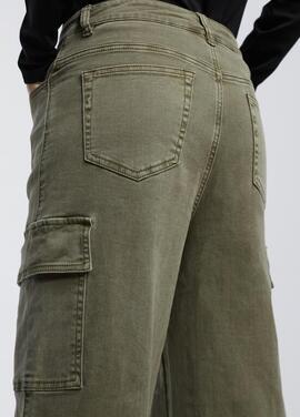 PANTALÓN BOLSO CARGO CROPPED KAKI