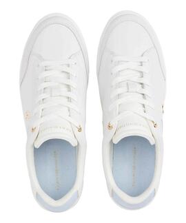 ZAPATILLAS ESSENTIAL CHIC COURT SNEAKER BLANCO Y CELESTE