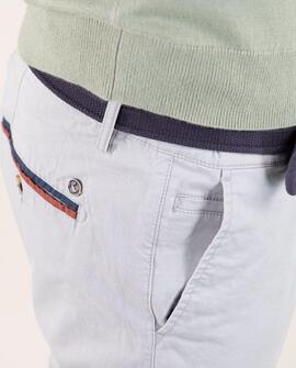 PANTALÓN CHINO BÁSICO GRIS