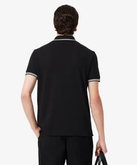 POLO LACOSTE REGULAR FIT 031 NEGRO CON RIBETES DECORATIVOS