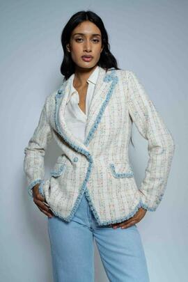 BLAZER DE TWEED CON DETALLES EN DENIM