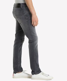 PANTALÓN VAQUERO SCANTON SLIM FIT OKGRCO