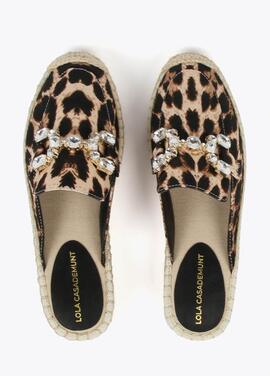 ALPARGATA PLANA ANIMAL PRINT CON DETALLE STRASS