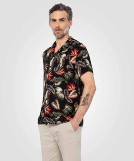 CAMISA MANGA CORTA SHRIVERA CON ESTAMPADO TROPICAL