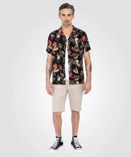 CAMISA MANGA CORTA SHRIVERA CON ESTAMPADO TROPICAL